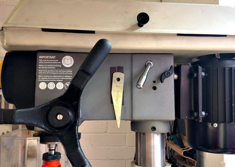 File:Drill-press-side-drift-pulley-tension.jpg
